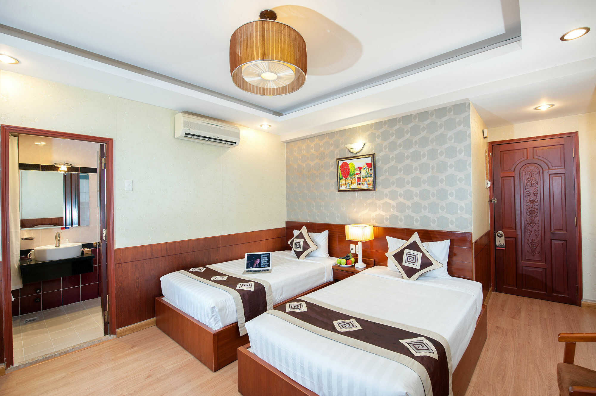 Paris Gold Hotel Хошимин Экстерьер фото