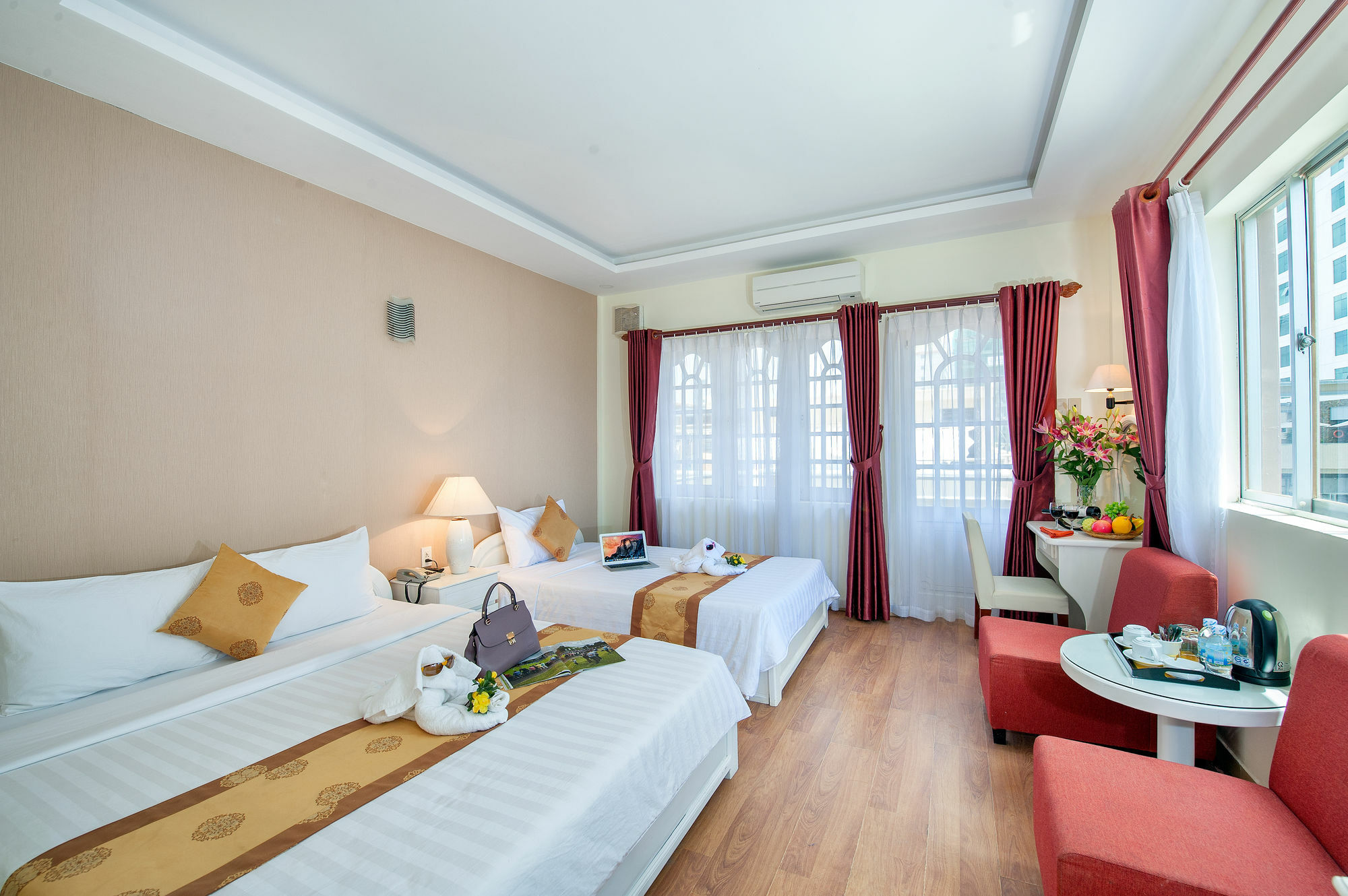 Paris Gold Hotel Хошимин Экстерьер фото