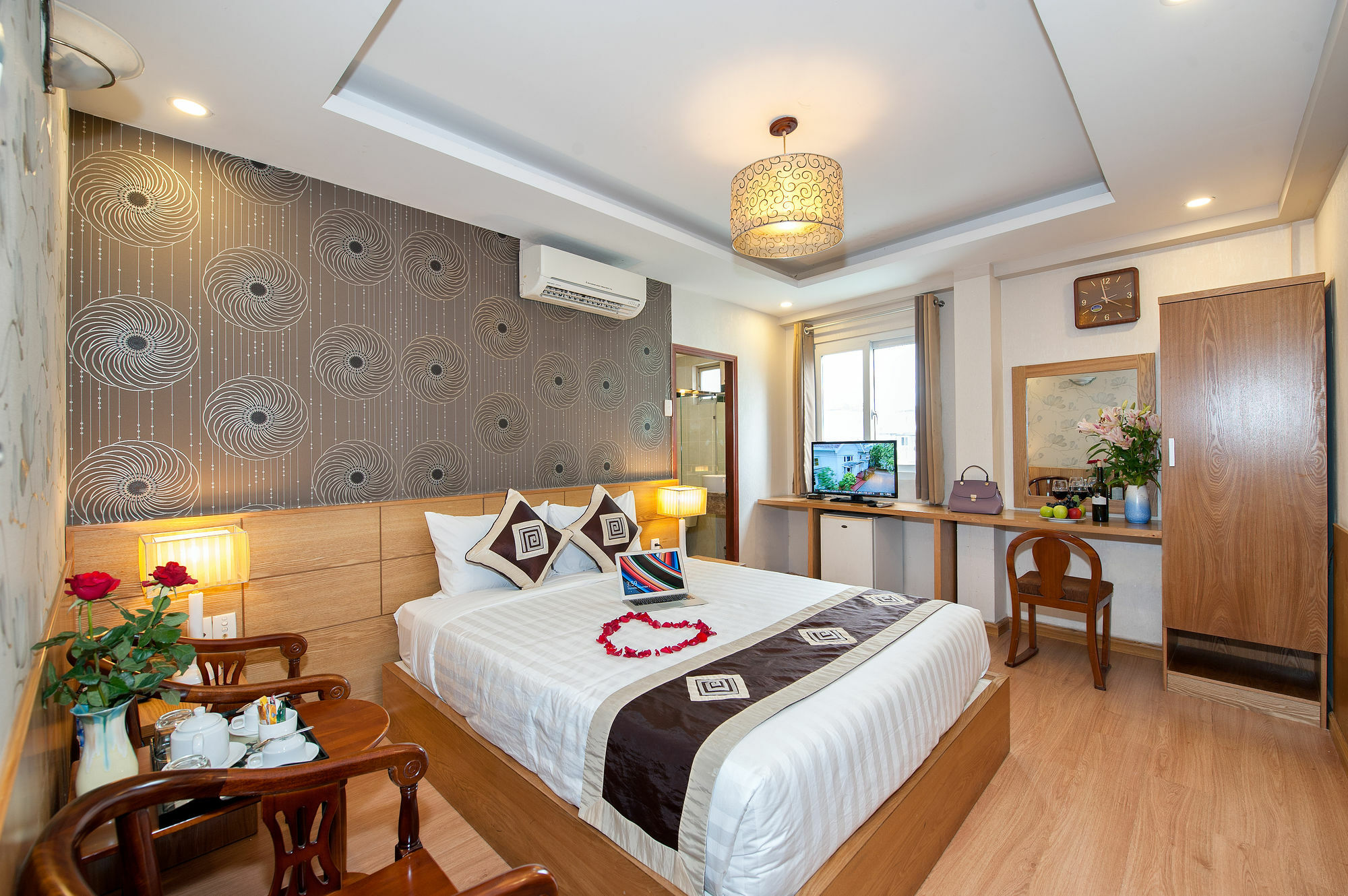 Paris Gold Hotel Хошимин Экстерьер фото